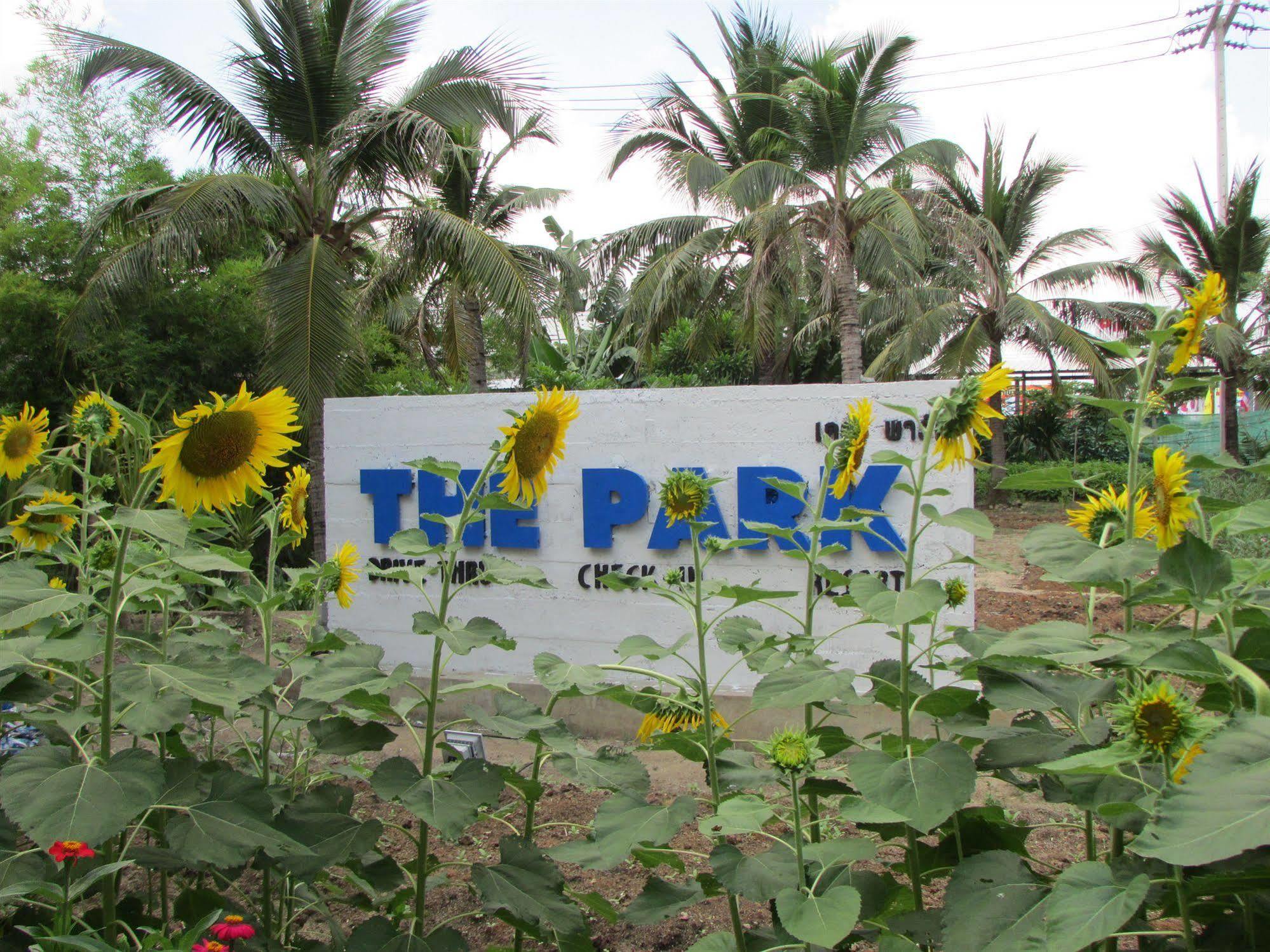 The Park Drive-Thru Check-In Resort Bangkok Dış mekan fotoğraf